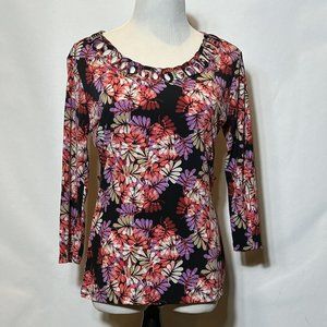 East 5th 3/4 Sleeve Scoop Neck Stretch Knit Top Blouse Leafs Women's Size Small